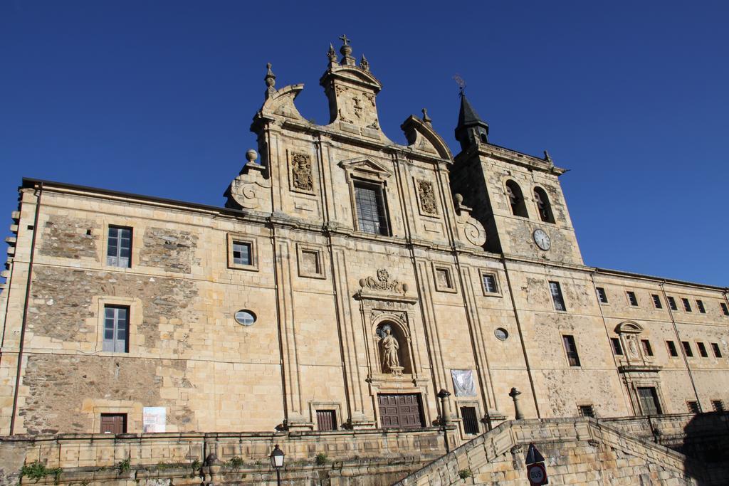 Venecia Bed&Breakfast Villafranca Del Bierzo Exteriör bild