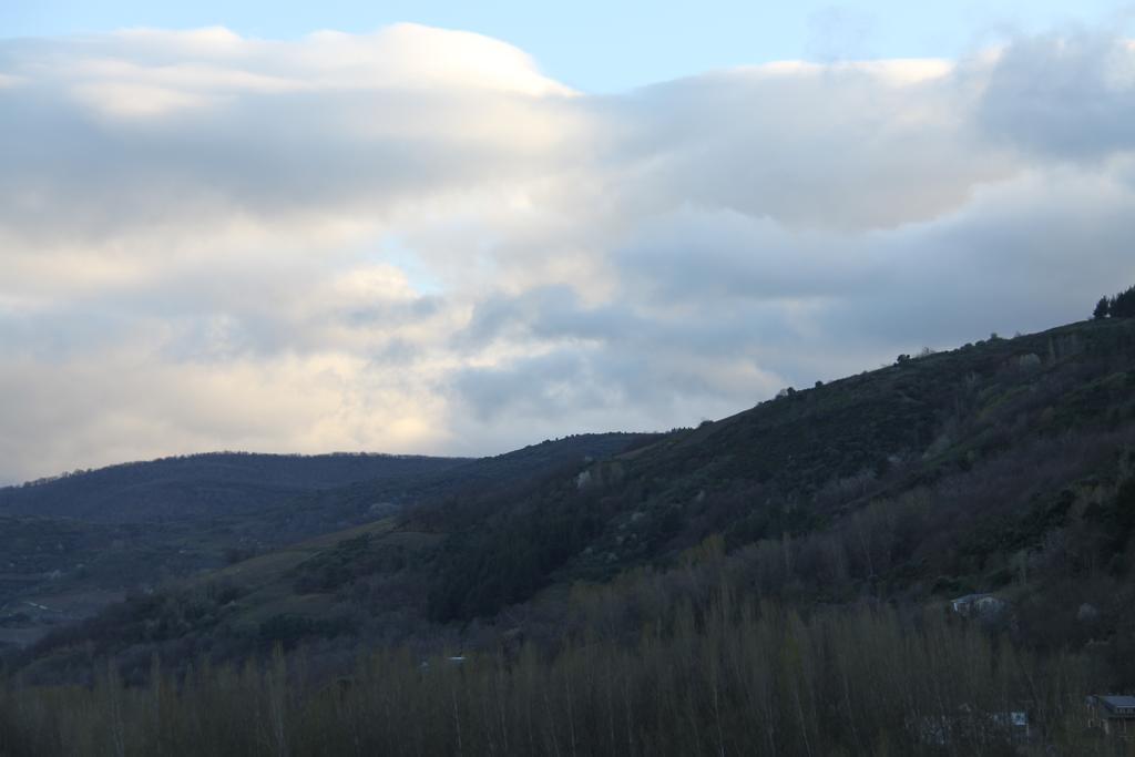 Venecia Bed&Breakfast Villafranca Del Bierzo Exteriör bild